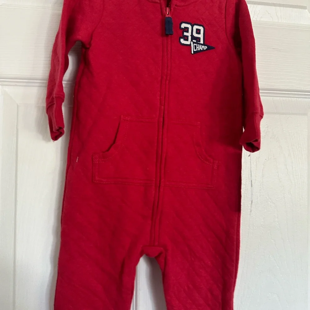 🆕Carter’s Hooded Footies